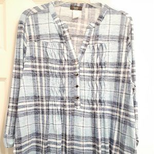Cocomo Womens SIze 1X Blue And White Plaid 3/4 Sleeve Blouse Preloved!